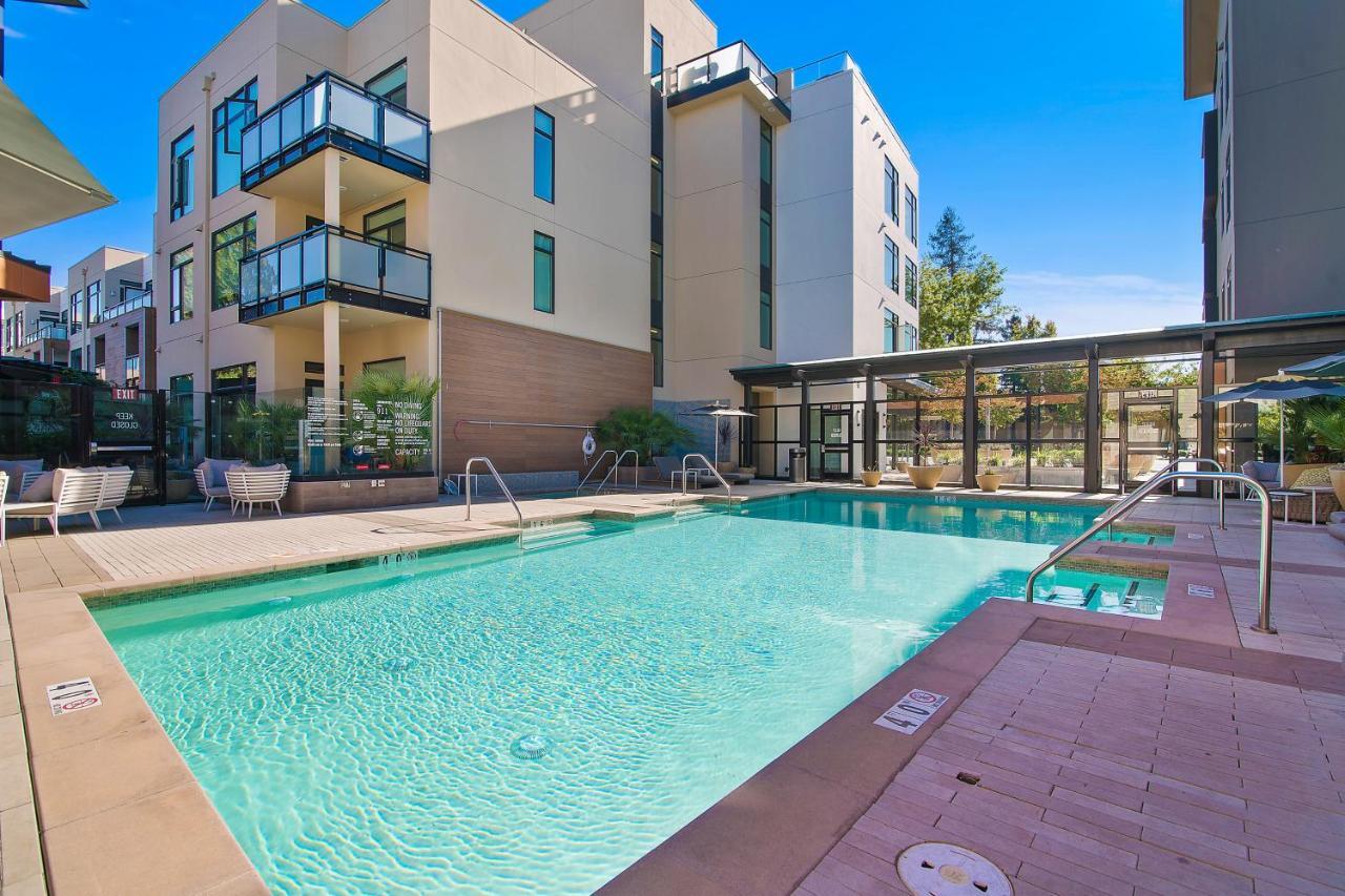 Global Luxury Suites At Downtown Mountain View Exterior photo